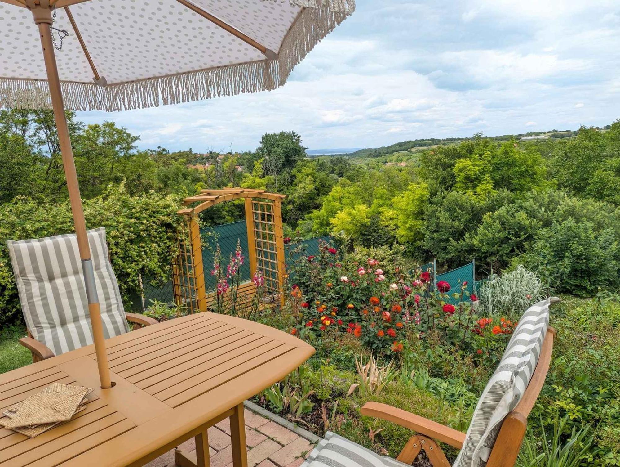 Holiday Home In Balatonendred 44893 Exteriör bild